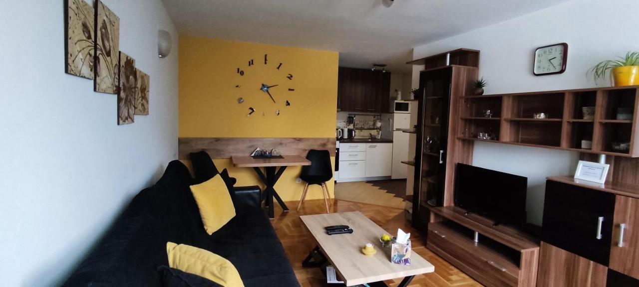 Apartman Relax - Free Public Parking SJJ Exterior photo